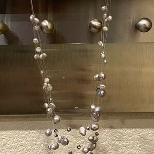 Elegant Pearl and Silver Necklace